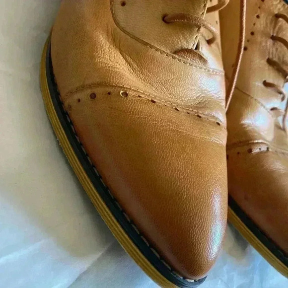 Mona Flying Womens leather dress shoes pointed toe brown US 7.5 EU 39 1" Heel - Picture 6 of 11